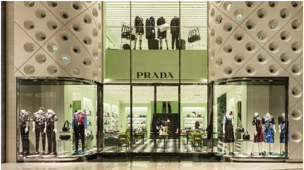 Prada：考慮在米蘭雙重（chóng）上市！“某賣家售假貨獲銀手鐲一對且3年期”